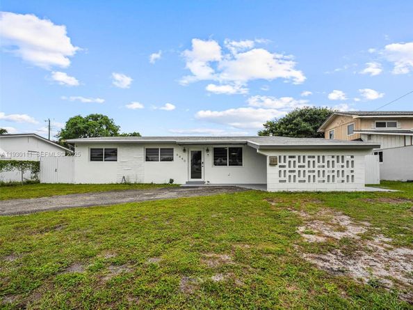 6440 Buchanan St, Hollywood FL 33024