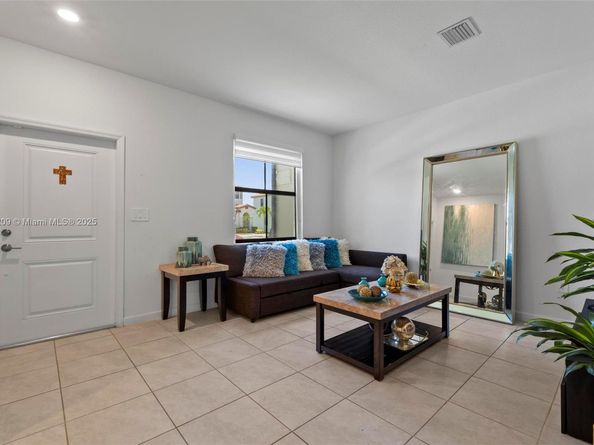 11823 SW 247th Ter, Homestead FL 33032