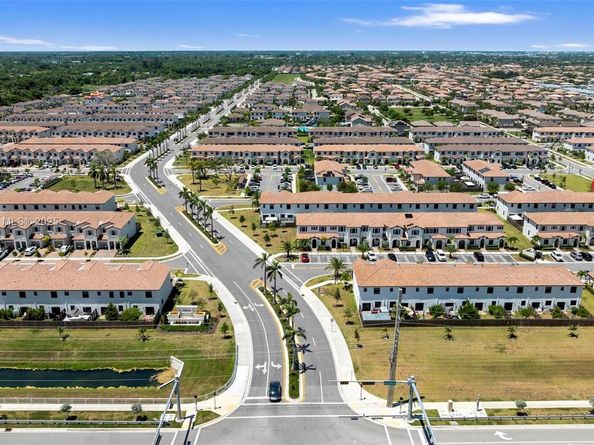 11823 SW 247th Ter, Homestead FL 33032