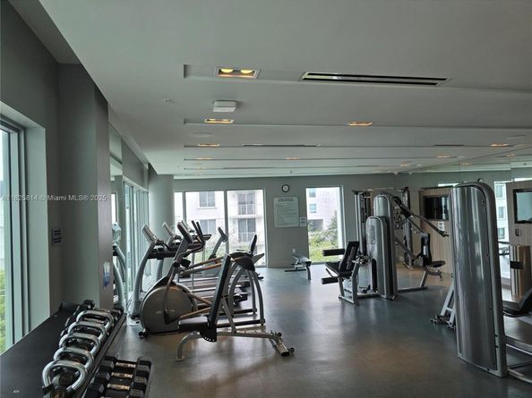 1600 SW 1st Ave 809, Miami FL 33129