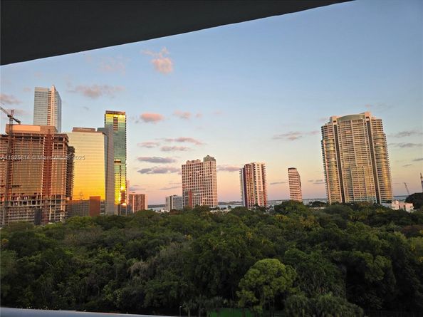 1600 SW 1st Ave 809, Miami FL 33129