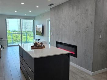 1600 SW 1st Ave