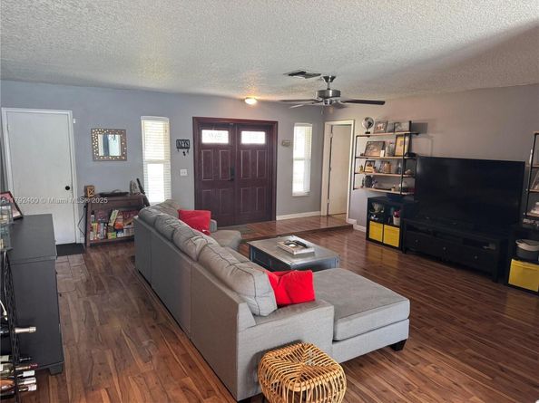 11940 NW 29th Mnr, Sunrise FL 33323