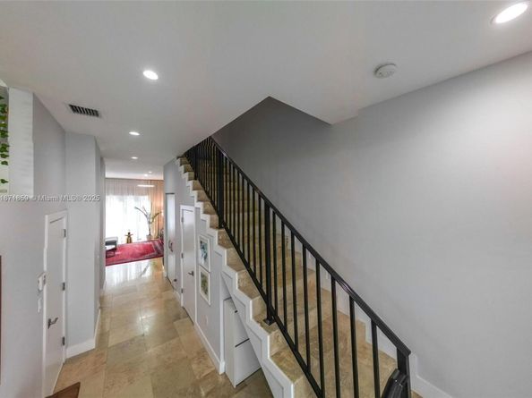 3506 NE 166th St 4, North Miami Beach FL 33160