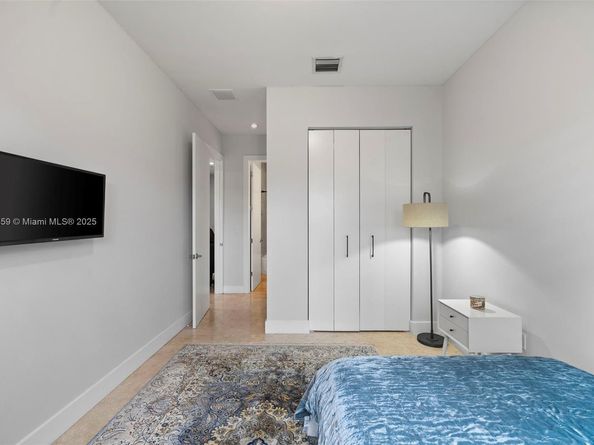 3506 NE 166th St 4, North Miami Beach FL 33160