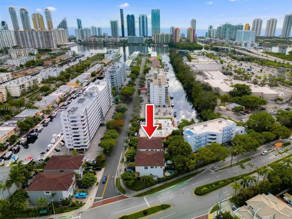 3506 NE 166th St 4, North Miami Beach FL 33160