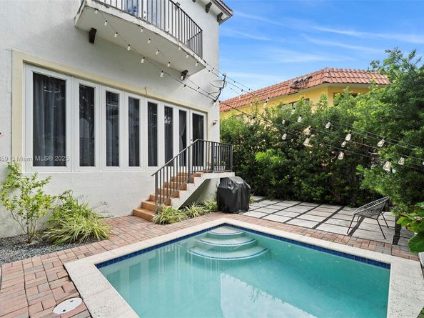 3506 NE 166th St 4, North Miami Beach FL 33160