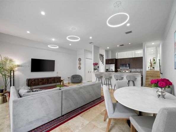 3506 NE 166th St 4, North Miami Beach FL 33160
