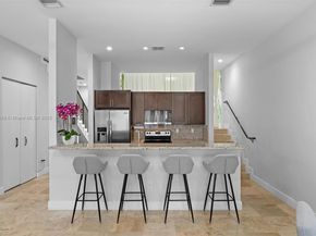 3506 NE 166th St 4, North Miami Beach FL 33160