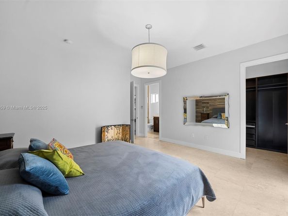3506 NE 166th St 4, North Miami Beach FL 33160