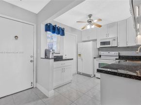420 NE 12th Ave 404, Hallandale Beach FL 33009