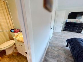 13731 SW 84th St C11, Miami FL 33183