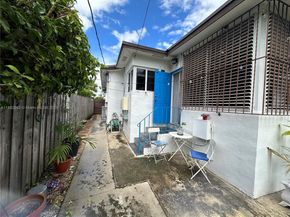 2270 SW 24th St, Miami FL 33145