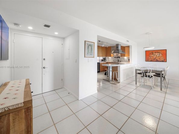 155 Ocean Lane Dr 1104, Key Biscayne FL 33149