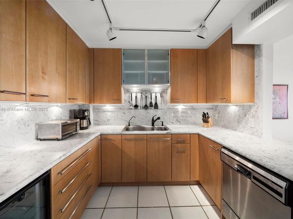 155 Ocean Lane Dr 1104, Key Biscayne FL 33149
