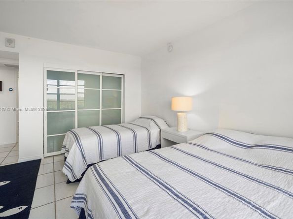 155 Ocean Lane Dr 1104, Key Biscayne FL 33149