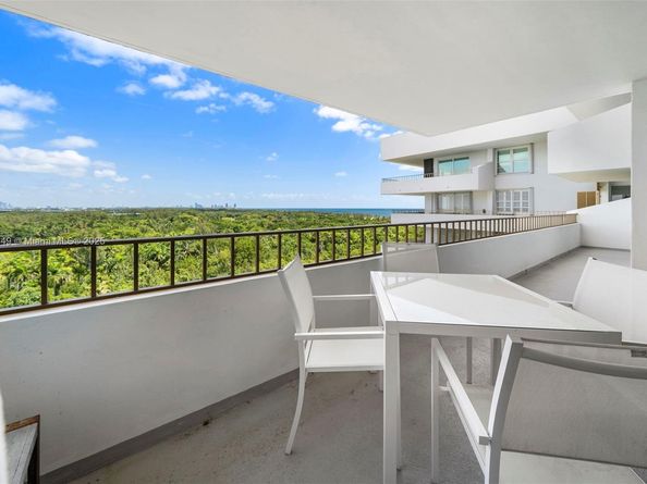 155 Ocean Lane Dr 1104, Key Biscayne FL 33149