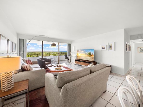 155 Ocean Lane Dr 1104, Key Biscayne FL 33149