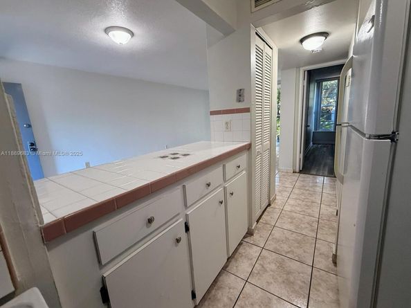 210 Fontainebleau Blvd 210, Miami FL 33172
