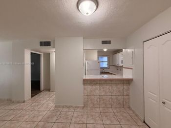 210 Fontainebleau Blvd