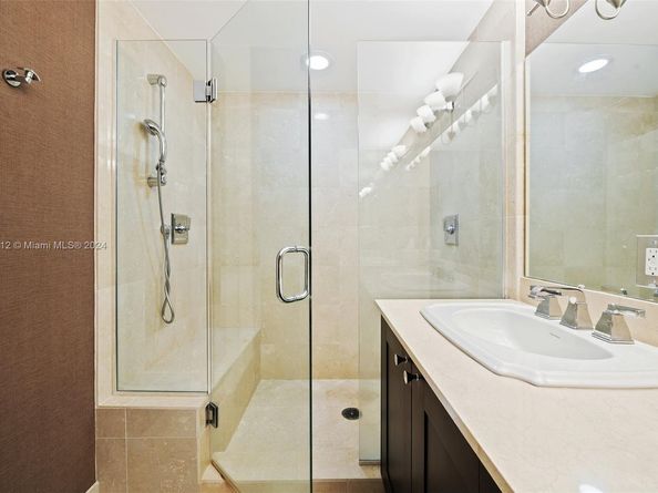 4100 Salzedo St 816, Coral Gables FL 33146
