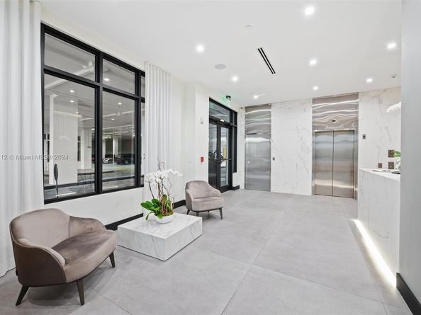 4100 Salzedo St 816, Coral Gables FL 33146
