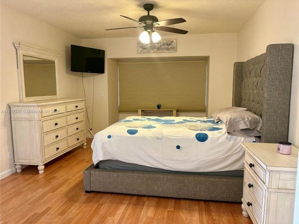 2050 SW 24th Cir, Boynton Beach FL 33426