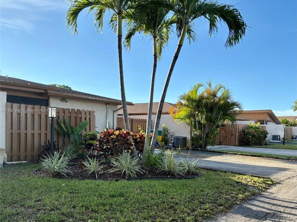2050 SW 24th Cir, Boynton Beach FL 33426