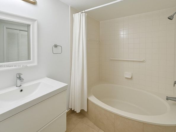 1280 S Alhambra Cir 1308, Coral Gables FL 33146