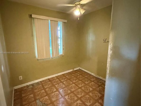 2960 Avenue F, Riviera Beach FL 33404