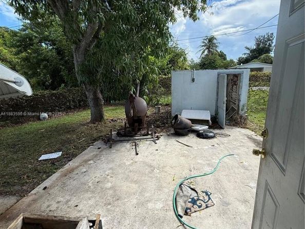 2960 Avenue F, Riviera Beach FL 33404