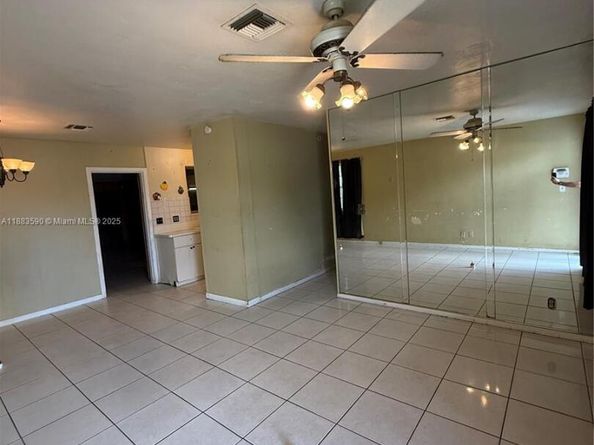 2960 Avenue F, Riviera Beach FL 33404