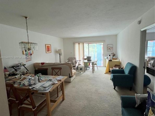 2640 NE 135th St 312, North Miami FL 33181