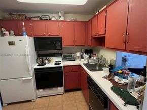 2640 NE 135th St 312, North Miami FL 33181