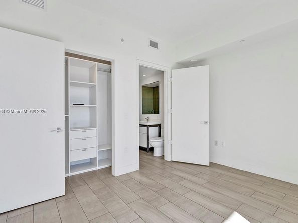 2000 Metropica Way 907, Sunrise FL 33323