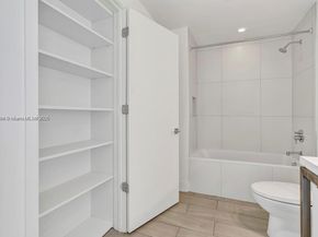 2000 Metropica Way 907, Sunrise FL 33323