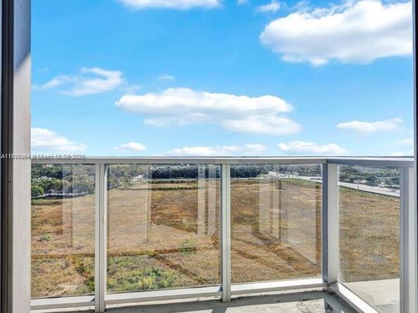 2000 Metropica Way 907, Sunrise FL 33323