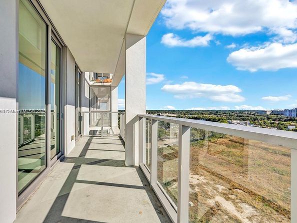 2000 Metropica Way 907, Sunrise FL 33323