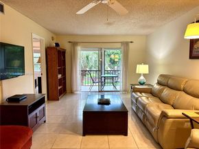 8901 E Hollybrook Blvd 306, Pembroke Pines FL 33025