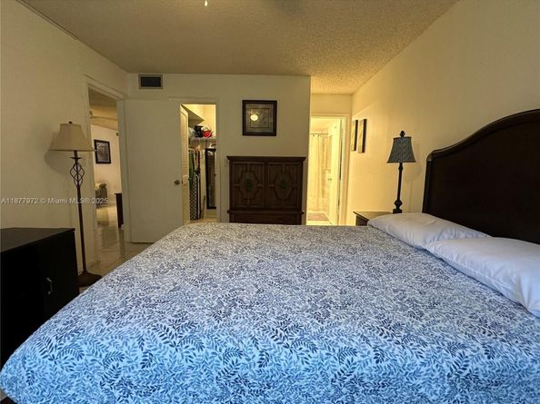 8901 E Hollybrook Blvd 306, Pembroke Pines FL 33025