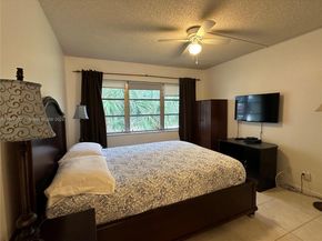 8901 E Hollybrook Blvd 306, Pembroke Pines FL 33025