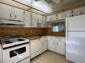 8901 E Hollybrook Blvd 306, Pembroke Pines FL 33025