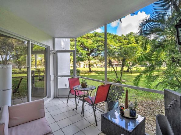 9239 NW 9th Pl C1L, Plantation FL 33324