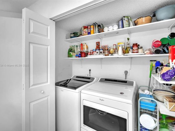 9239 NW 9th Pl C1L, Plantation FL 33324