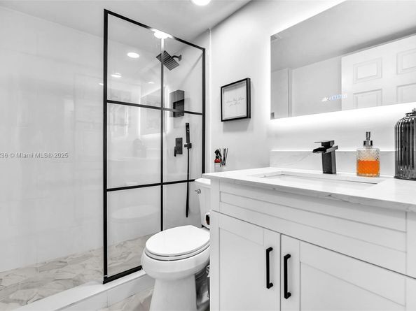 9239 NW 9th Pl C1L, Plantation FL 33324