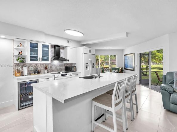 9239 NW 9th Pl C1L, Plantation FL 33324