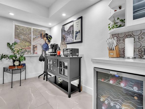 9239 NW 9th Pl C1L, Plantation FL 33324