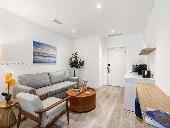Undisclosed Address #A11945562, Miami FL 33130