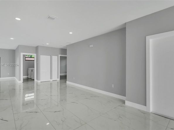 1240 NW 30th Ave, Fort Lauderdale FL 33311
