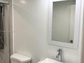 1985 S Ocean Dr 22A, Hallandale Beach FL 33009